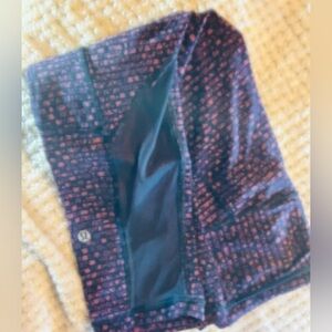 Lululemon Pace Rival crop legging "Shatter Weave Desert Teal Alberta Lake/Black”